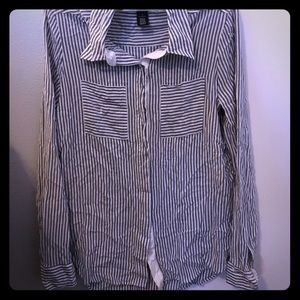 Blue &white striped White House Black Market Shirt